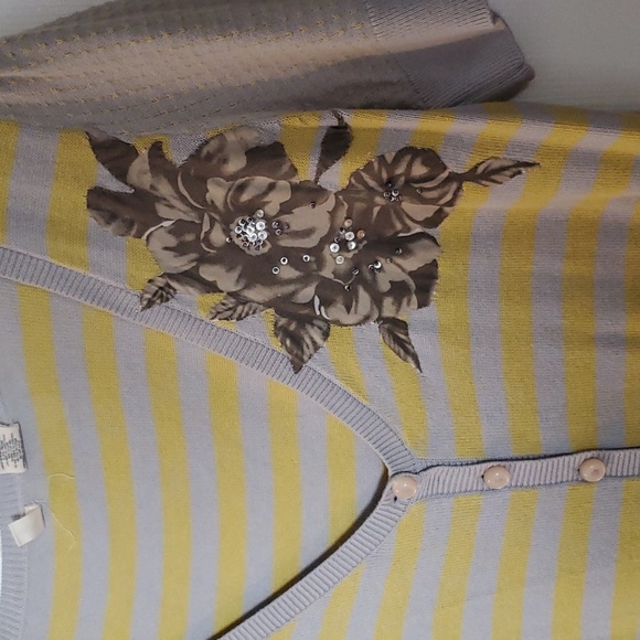 Moth cardigan - Picture 2 of 6